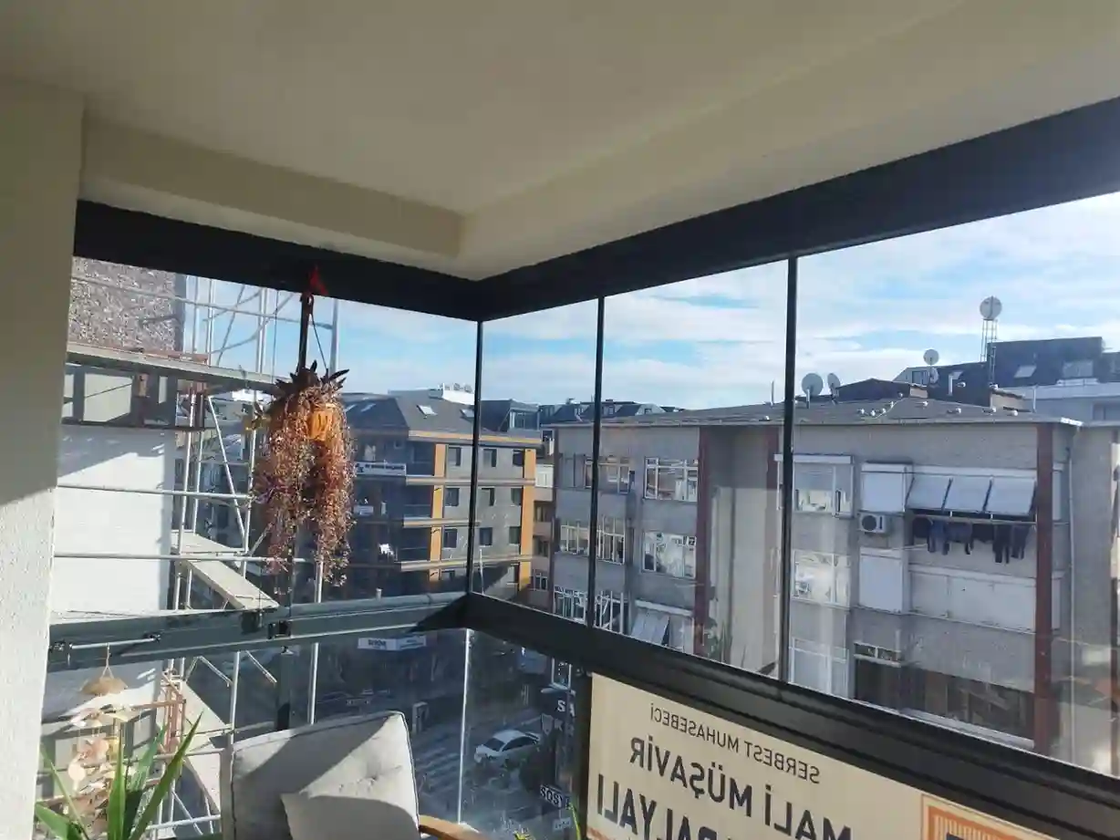 Kağıthane sürme cam balkon
